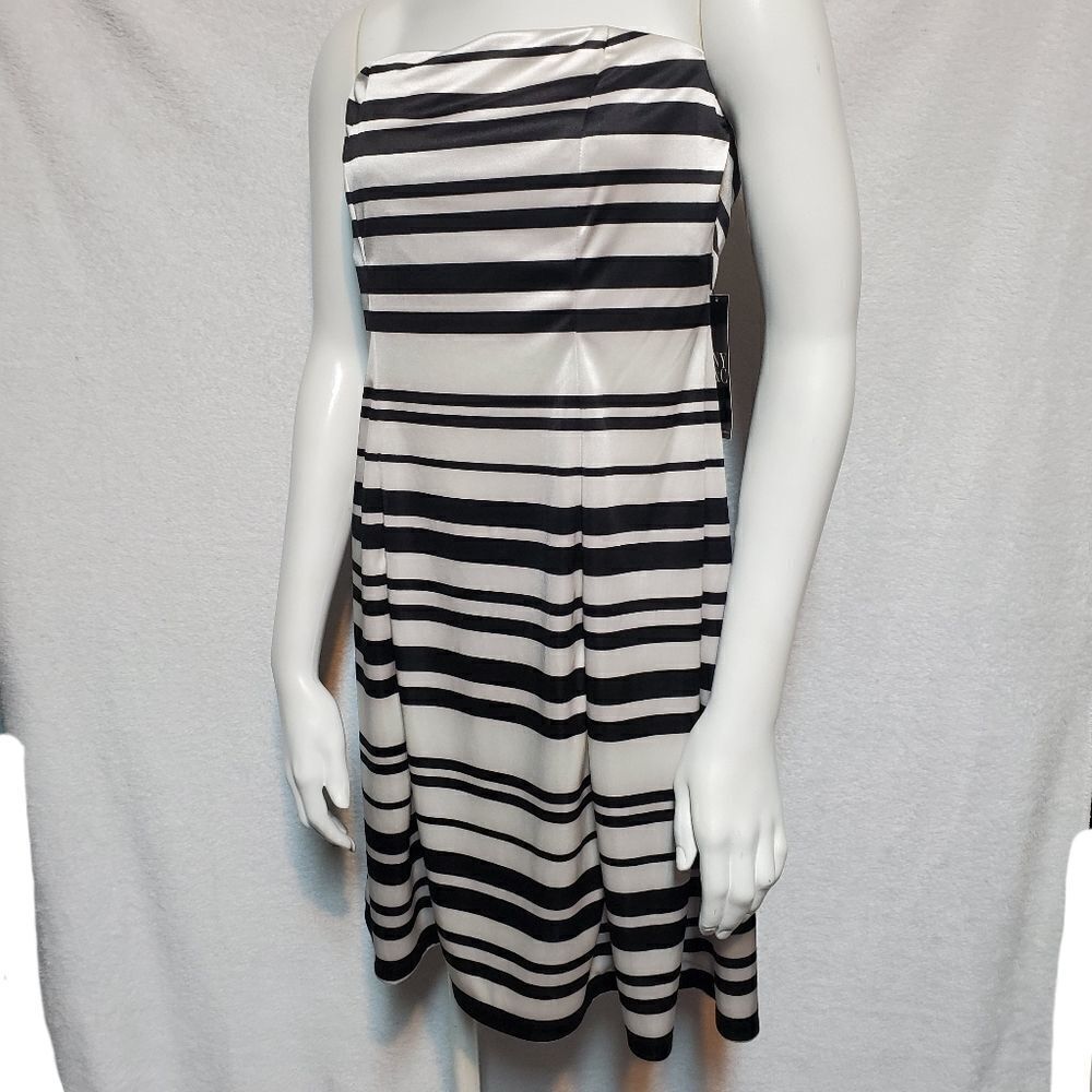 NWT New York & Company White & Black Striped Dress
